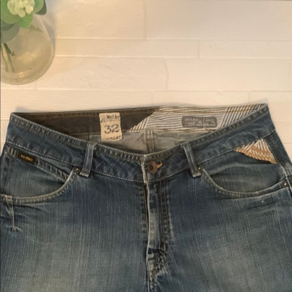 Volcom jeans and T-shirt set - Picture 2 of 7